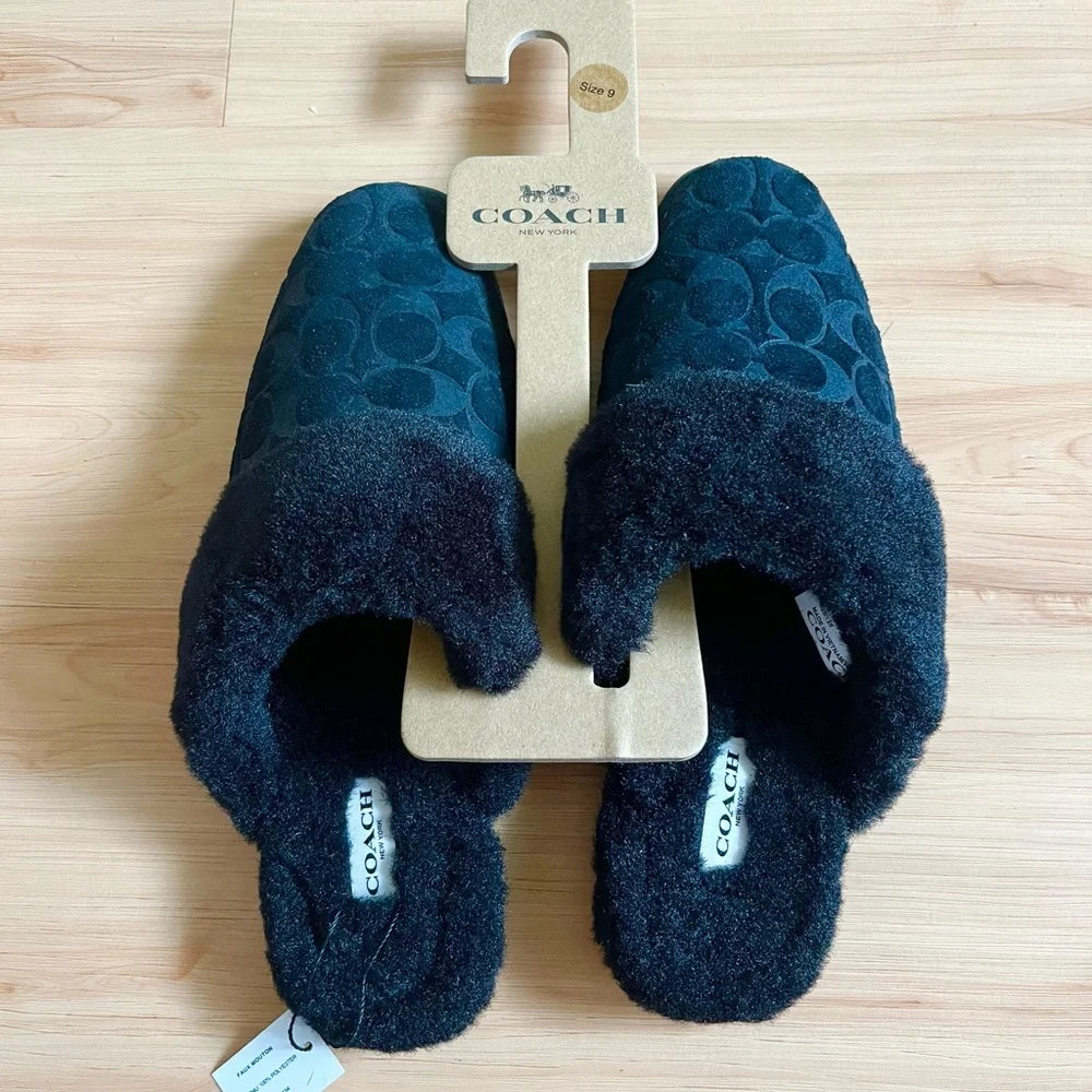 Coach Sherpa Flat Mule In Signature
Suede#CCX65 Women 9.0 US - Picture 5 of 9